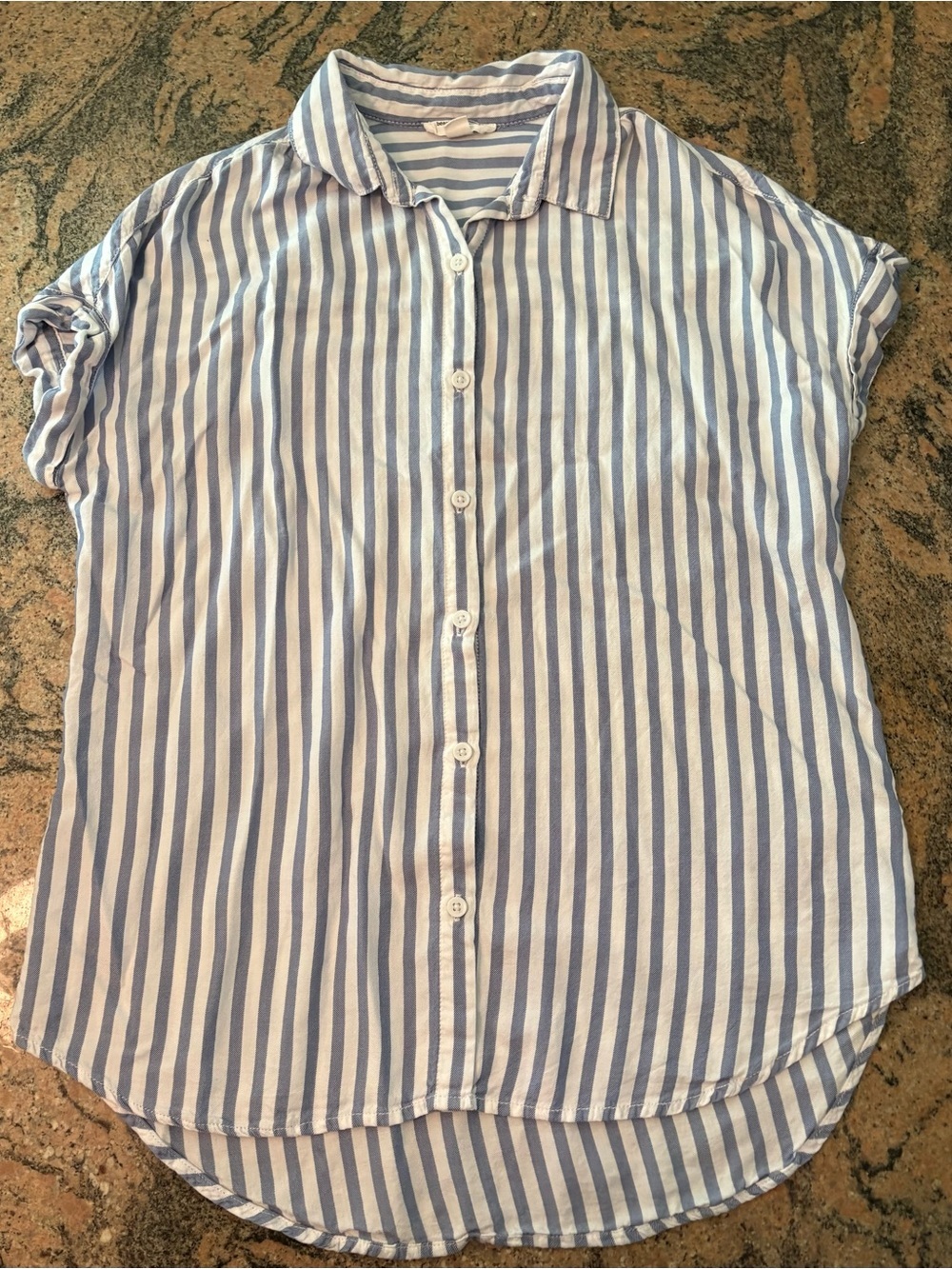 beachlunchlounge Women's Blue and White Striped Short Sleeve Button-Down Shirt